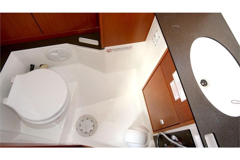 Book yachts online - False - Bavaria Cruiser 37 (3Cab) - Bibi - rent