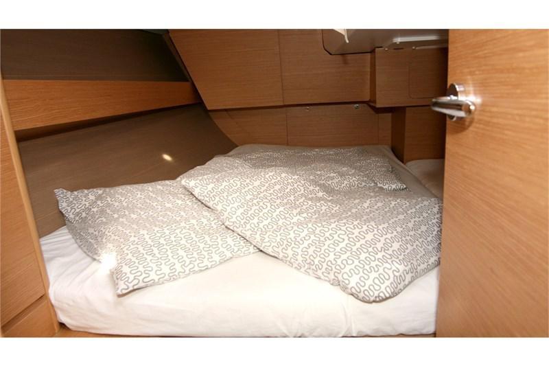 Book yachts online - False - Dufour 382 Grand Large (2Cab) - Lia - rent