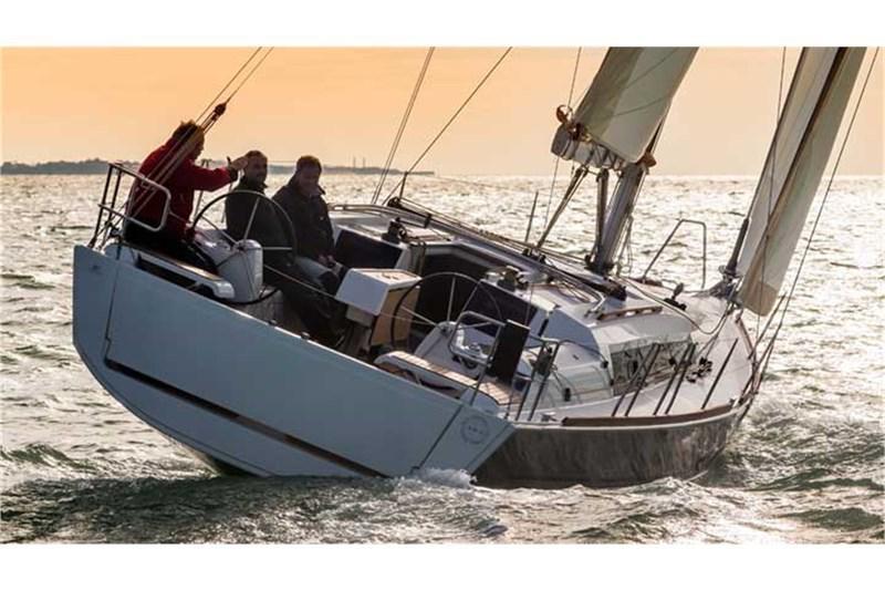 Book yachts online - False - Dufour 382 Grand Large (3Cab) - Lotta - rent