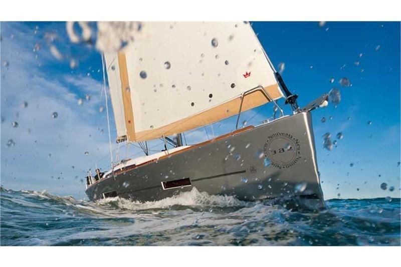 Book yachts online - False - Dufour 382 Grand Large (3Cab) - Lotta - rent