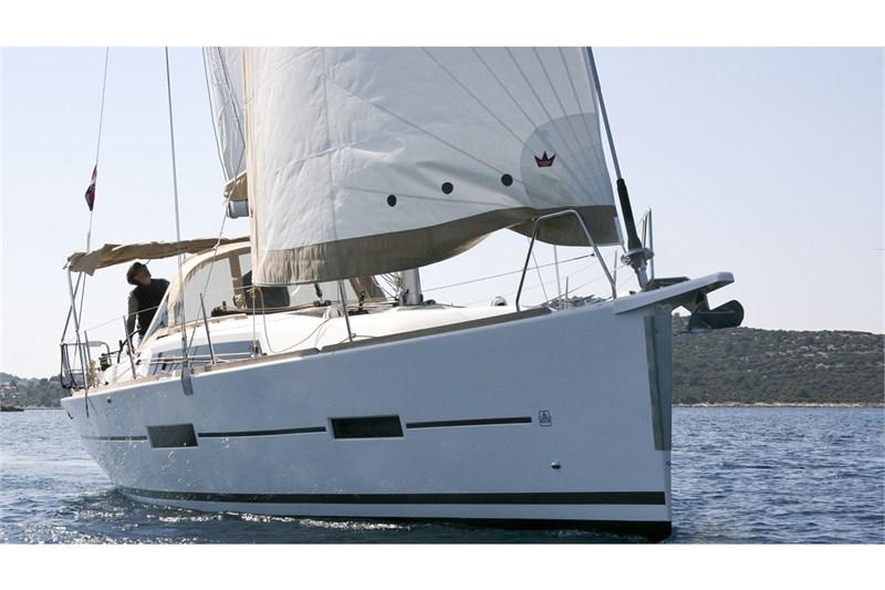 Book yachts online - False - Dufour 382 Grand Large (3Cab) - Henry - rent