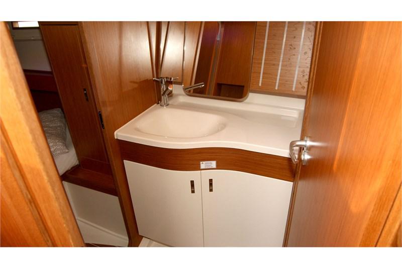Book yachts online - False - Dehler 42 (3Cab) - Vivid - rent
