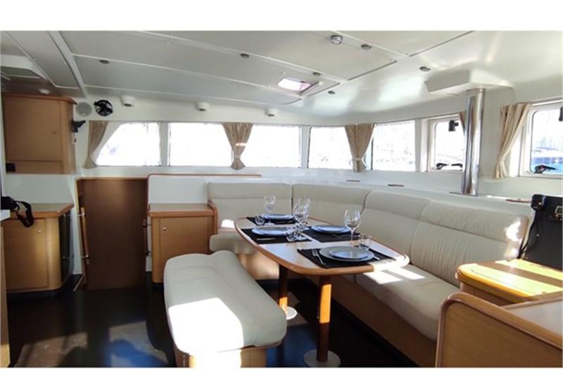 Book yachts online - False - Lagoon 440 (4Cab)  Flybridge - Casino  - rent