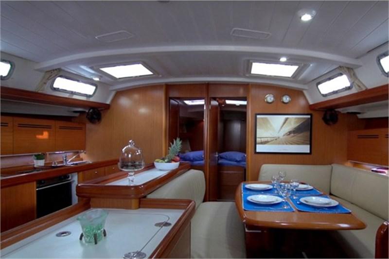 Book yachts online - False - Beneteau Cyclades 50.5 (5Cab) - Roulette - rent