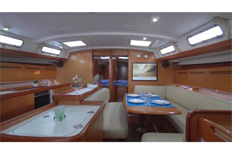 Book yachts online - False - Beneteau Cyclades 50.5 (5Cab) - Roulette - rent