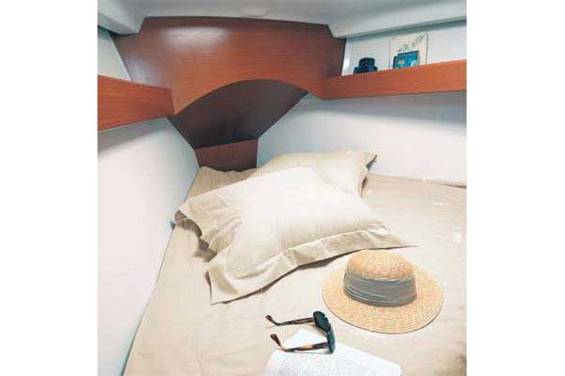 Book yachts online - False - Beneteau Cyclades 39.3 (3Cab) - Achilles - rent