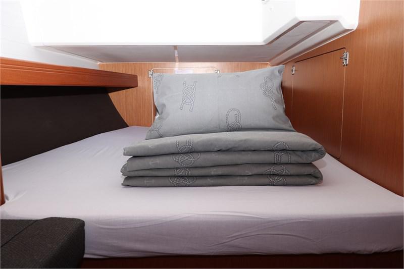 Book yachts online - False - Bavaria Cruiser 46 (4Cab) - Anett - rent