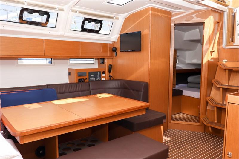 Book yachts online - False - Bavaria Cruiser 46 (4Cab) - Gracia - rent