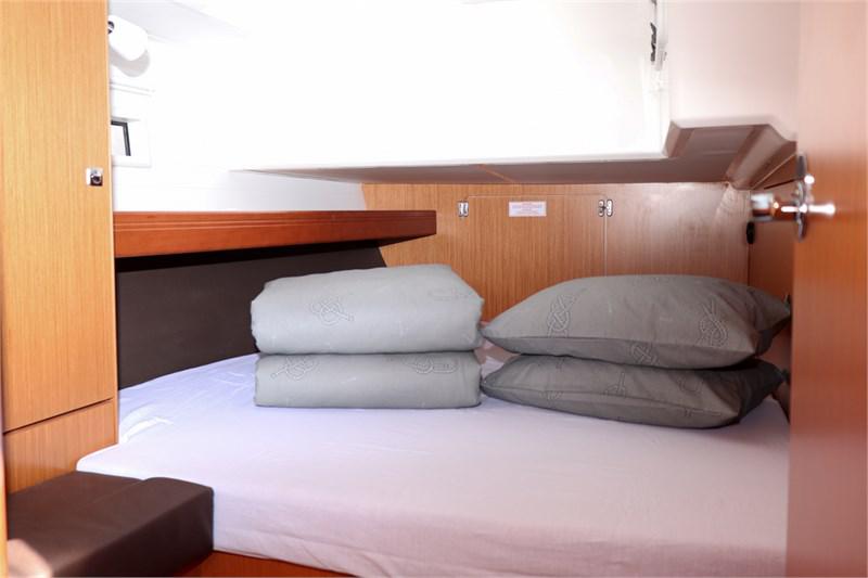 Book yachts online - False - Bavaria Cruiser 46 (4Cab) - Gracia - rent