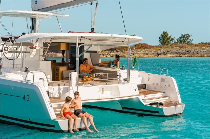 Book yachts online - False - Lagoon 42 (3Cab) - Titus - rent