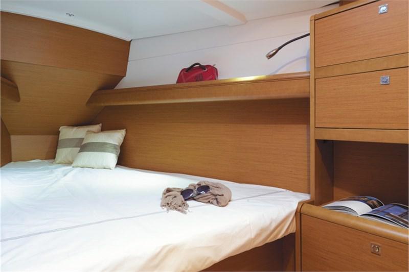 Book yachts online - False - Sun Odyssey 389 (3Cab) - Tina - rent