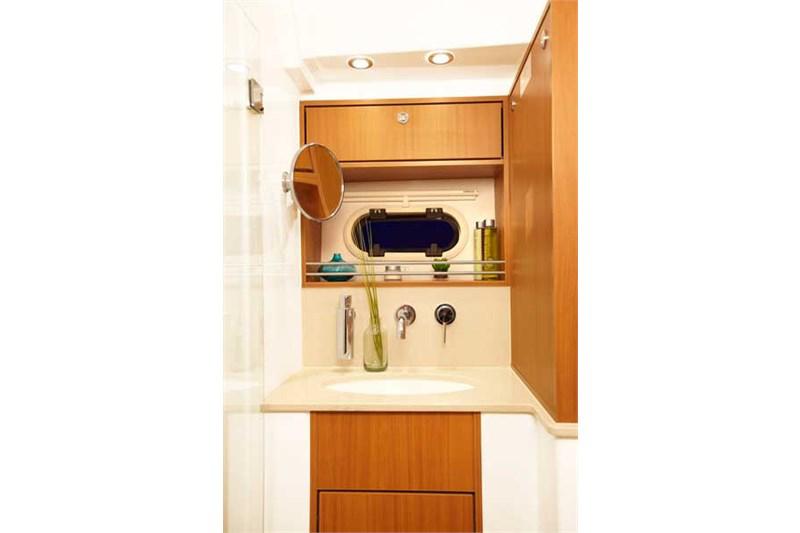 Book yachts online - False - Bavaria Sport 43 HT (3Cab) - Gustel - rent