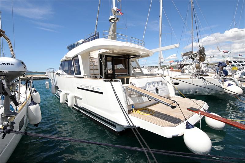 Book yachts online - False - Greenline 48 Fly - Noah (Greenline Hybrid Ready) - rent
