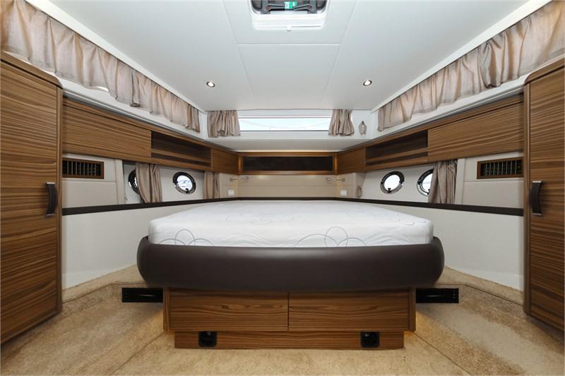 Book yachts online - False - Greenline 48 Fly - Noah (Greenline Hybrid Ready) - rent