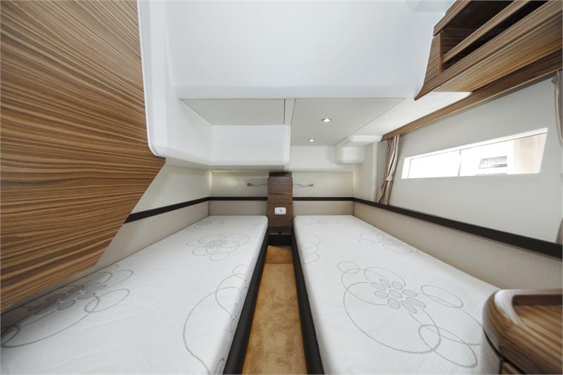 Book yachts online - False - Greenline 48 Fly - Noah (Greenline Hybrid Ready) - rent