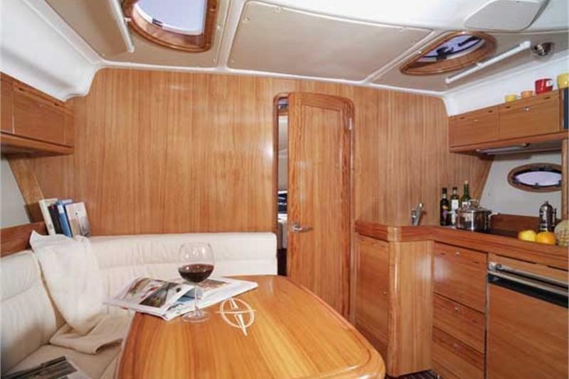 Book yachts online - False - Bavaria 33 Sport - Yamila - rent