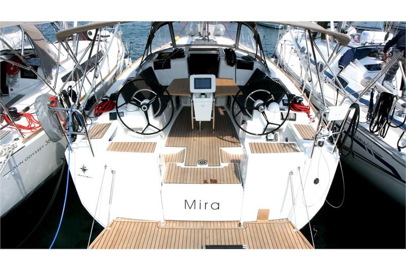 Book yachts online - False - Sun Odyssey 419 (3Cab) - Mira - rent