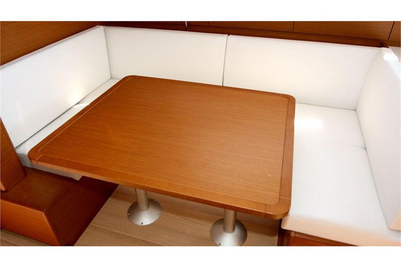 Book yachts online - False - Sun Odyssey 419 (3Cab) - Mira - rent