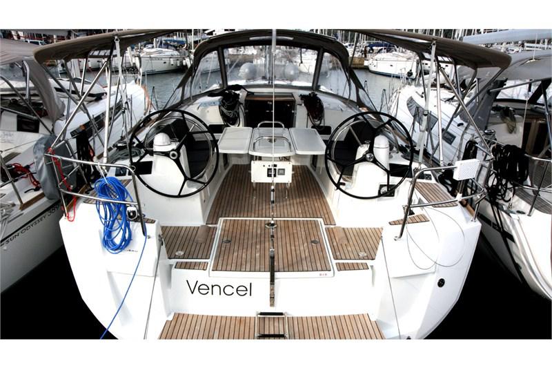 Book yachts online - False - Sun Odyssey 479 (4Cab) - Vencel - rent