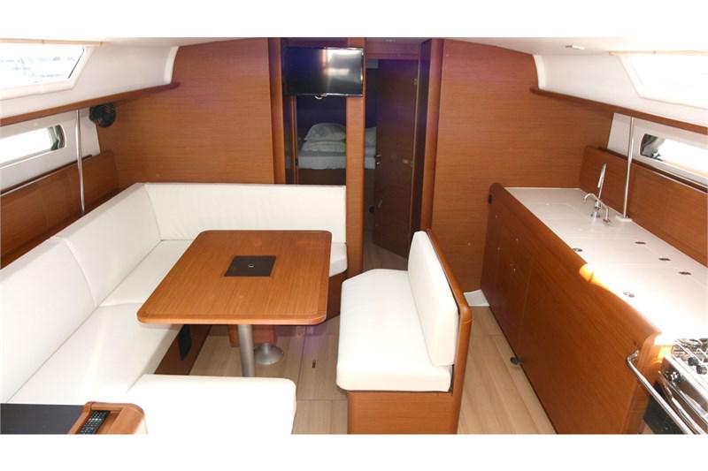 Book yachts online - False - Sun Odyssey 479 (4Cab) - Vencel - rent