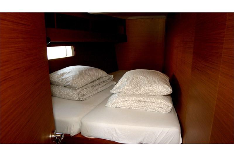 Book yachts online - False - Sun Odyssey 479 (4Cab) - Vencel - rent