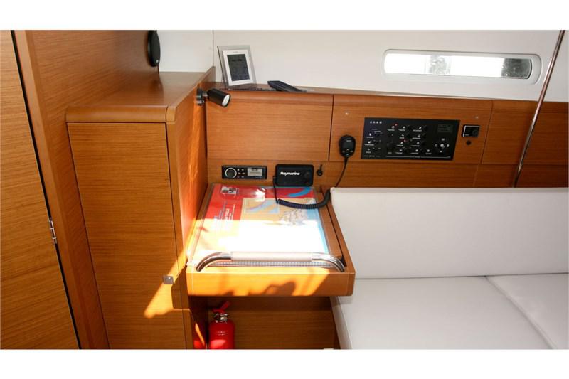 Book yachts online - False - Sun Odyssey 389 (2Cab) - Tara - rent