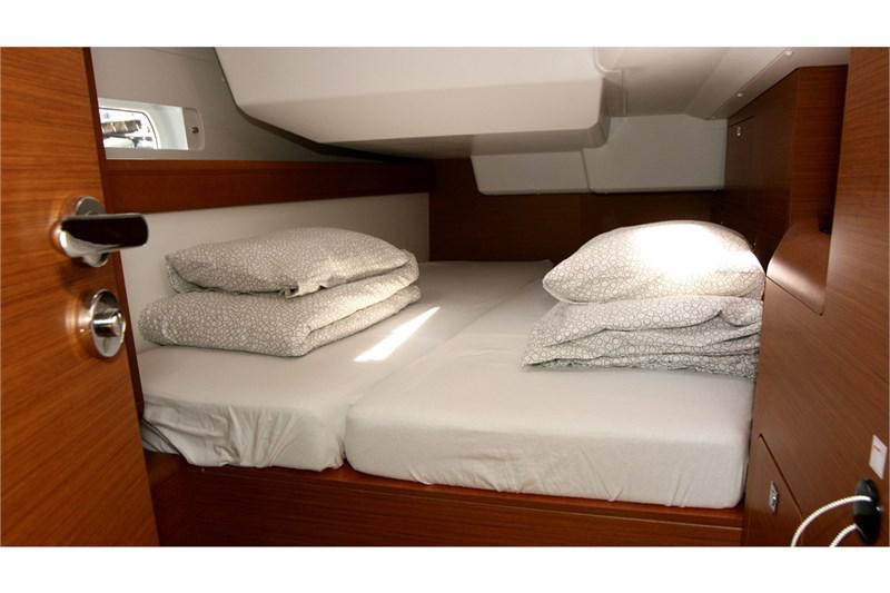 Book yachts online - False - Sun Odyssey 479 (4Cab) - Perla - rent