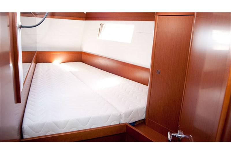 Book yachts online - False - Oceanis 48 (5Cab) - Lukas - rent