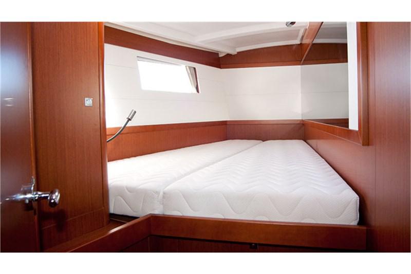 Book yachts online - False - Oceanis 48 (5Cab) - Lukas - rent