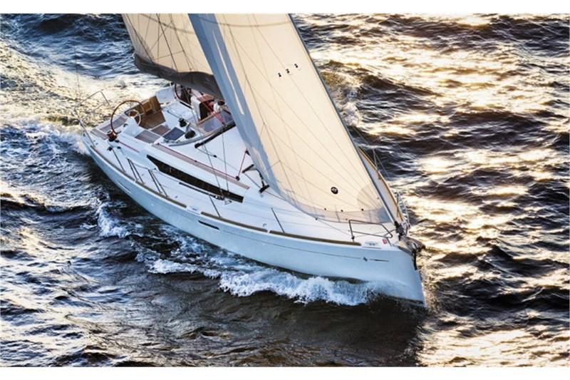Book yachts online - False - Sun Odyssey 389 (3Cab) - Angie - rent