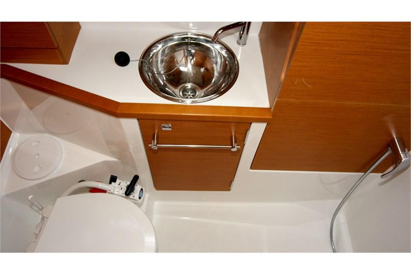 Book yachts online - False - Sun Odyssey 389 (3Cab) - Sound of Silence - rent