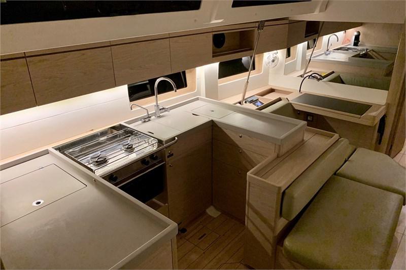 Book yachts online - False - Oceanis 51.1 (5Cab) - Avocado - rent