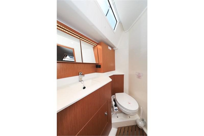 Book yachts online - False - Bavaria C45 Style (4Cab) - Katharina - rent