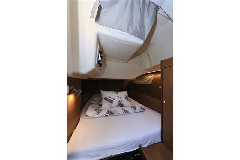Book yachts online - False - Oceanis 41.1 (3Cab) - Dalmatinka - rent