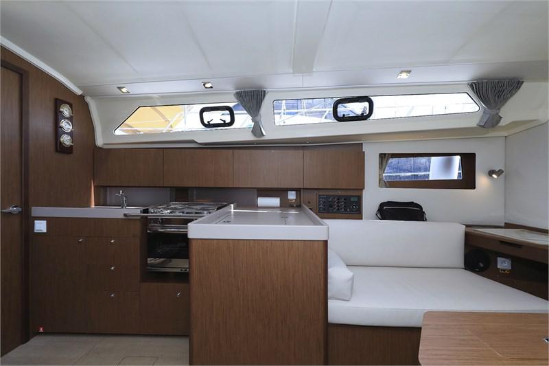 Book yachts online - False - Oceanis 41.1 (3Cab) - Dalmatinka - rent