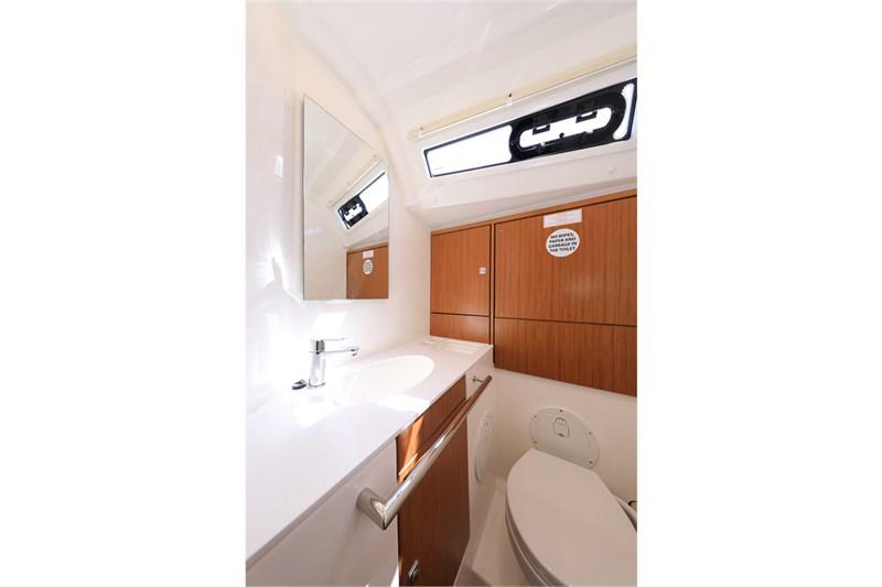 Book yachts online - False - Bavaria Cruiser 46 (3Cab) Style - Hana - rent