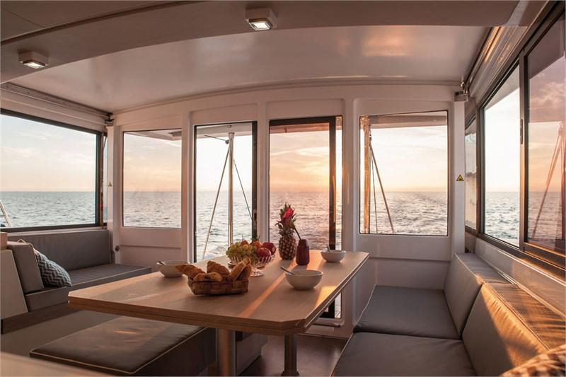 Book yachts online - False - Bali 4.3 (4Cab) - Carpe Ventum - rent