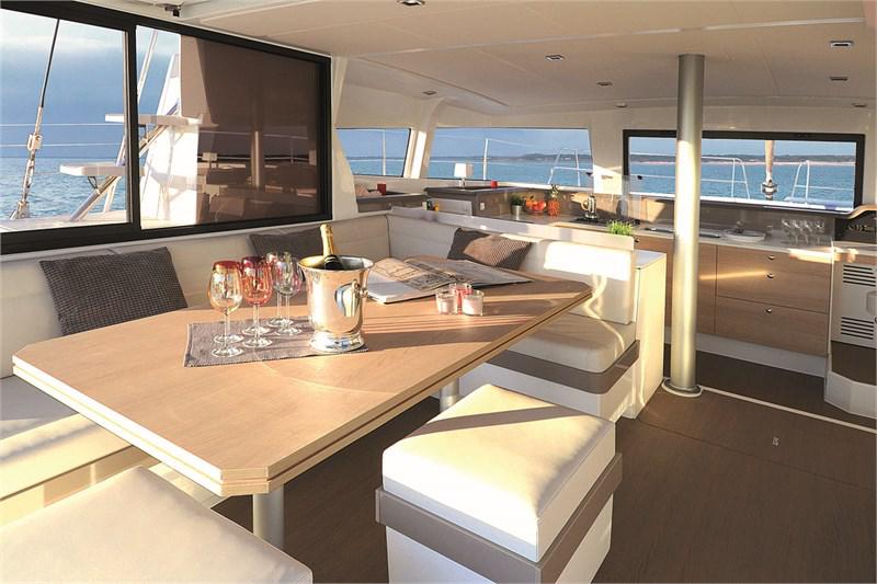 Book yachts online - False - Bali 4.3 (4Cab) - Carpe Ventum - rent