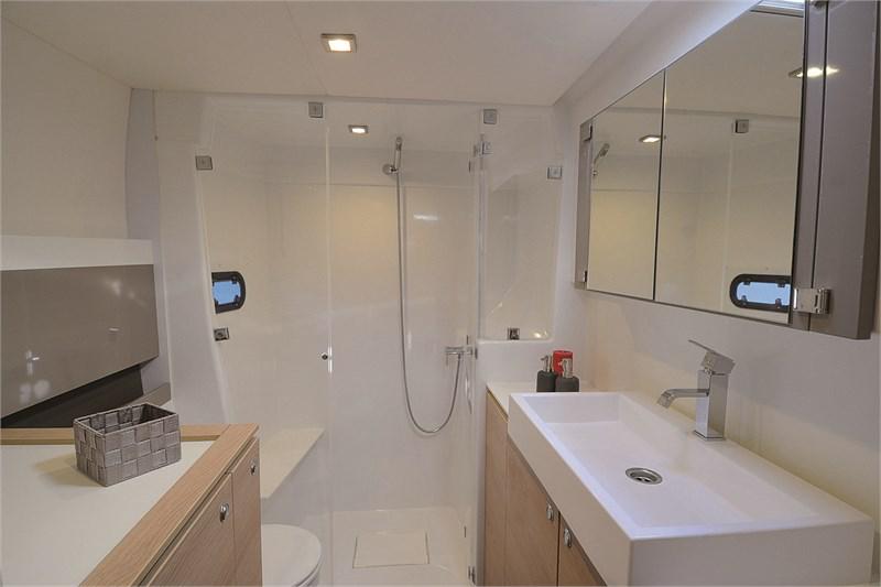 Book yachts online - False - Bali 4.3 (4Cab) - Carpe Ventum - rent