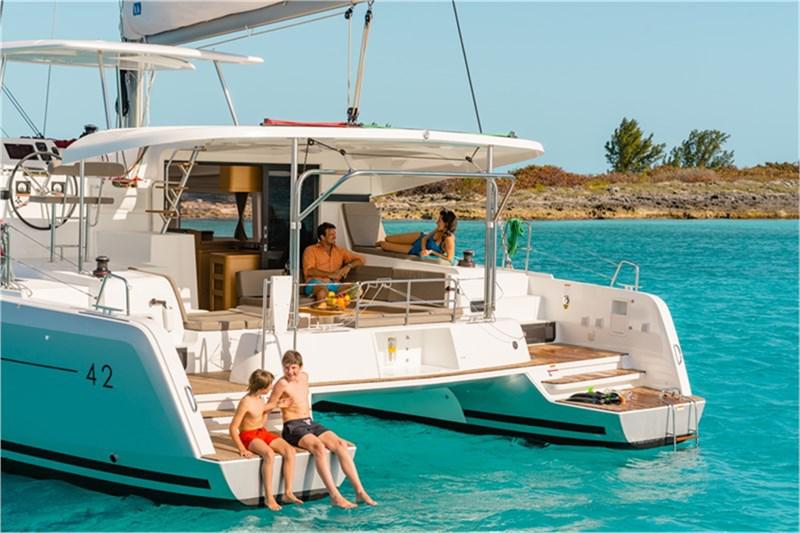 Book yachts online - False - Lagoon 42 (4Cab) - Marianne - rent