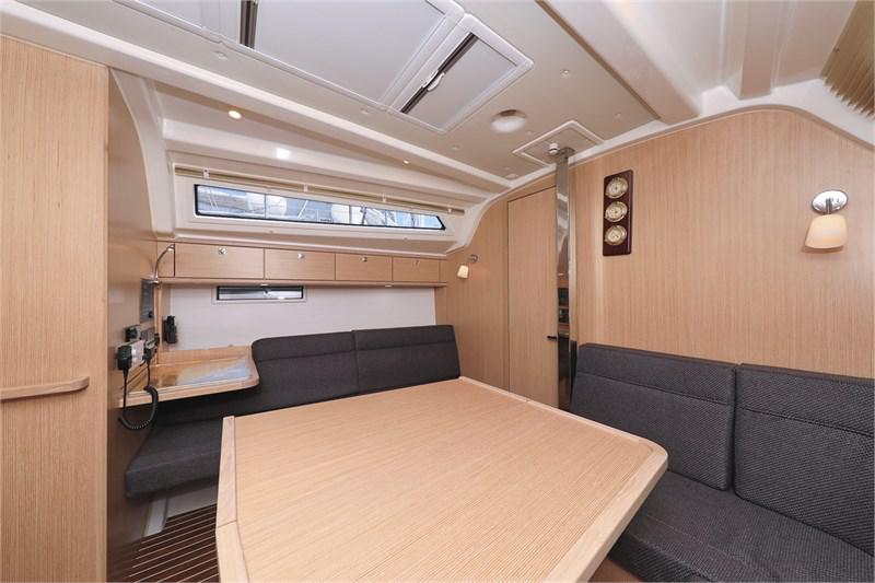 Book yachts online - False - Bavaria Cruiser 37 (3Cab) - Sofija - rent