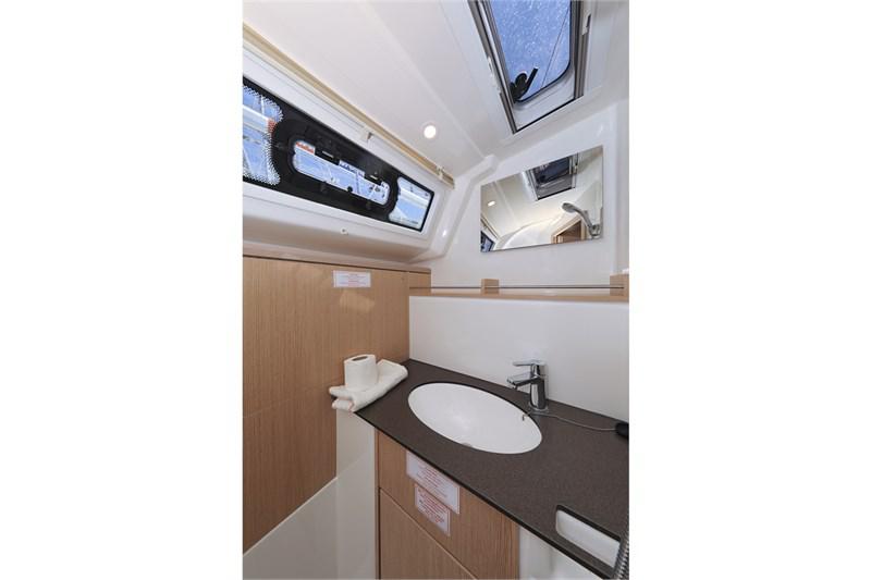 Book yachts online - False - Bavaria Cruiser 37 (3Cab) - Sofija - rent