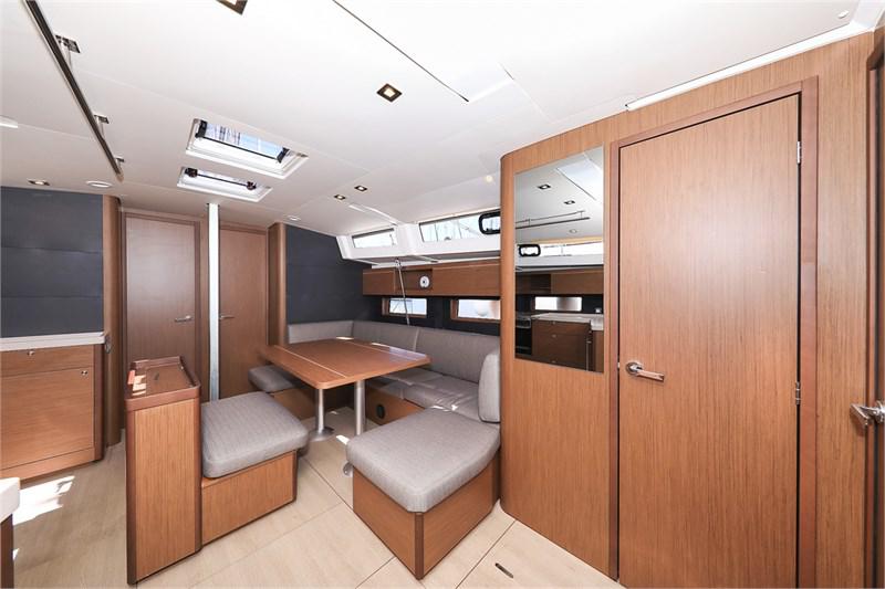 Book yachts online - False - Oceanis 46.1 (5Cab) - Speechless - rent