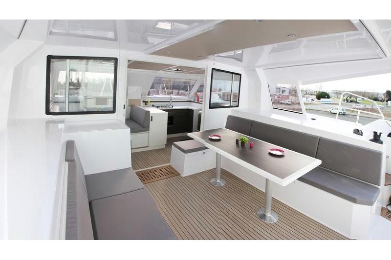 Book yachts online - False - Nautitech Open 40 (4Cab) - Pink Lady - rent
