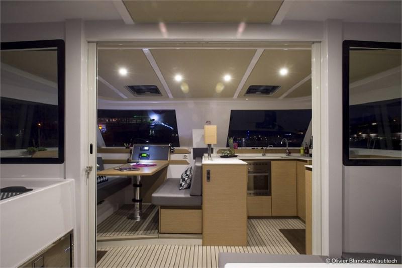 Book yachts online - False - Nautitech Open 40 (4Cab) - Pink Lady - rent