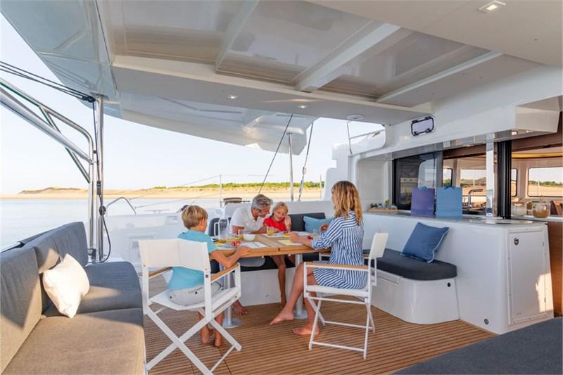 Book yachts online - False - Lagoon 46 (4+2Cab) - D.Bobo - rent