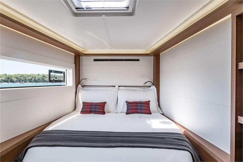 Book yachts online - False - Lagoon 46 (4+2Cab) - D.Bobo - rent