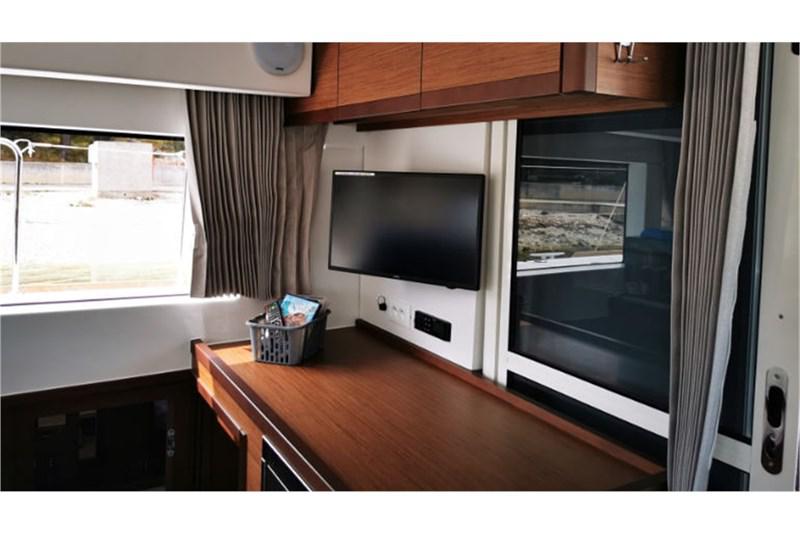 Book yachts online - False - Lagoon 40 (4+2Cab) - Vaiana - rent
