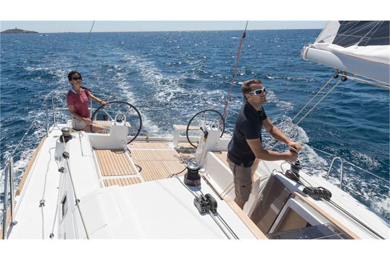 Book yachts online - False - Oceanis 38.1 (3Cab) - Maja - rent