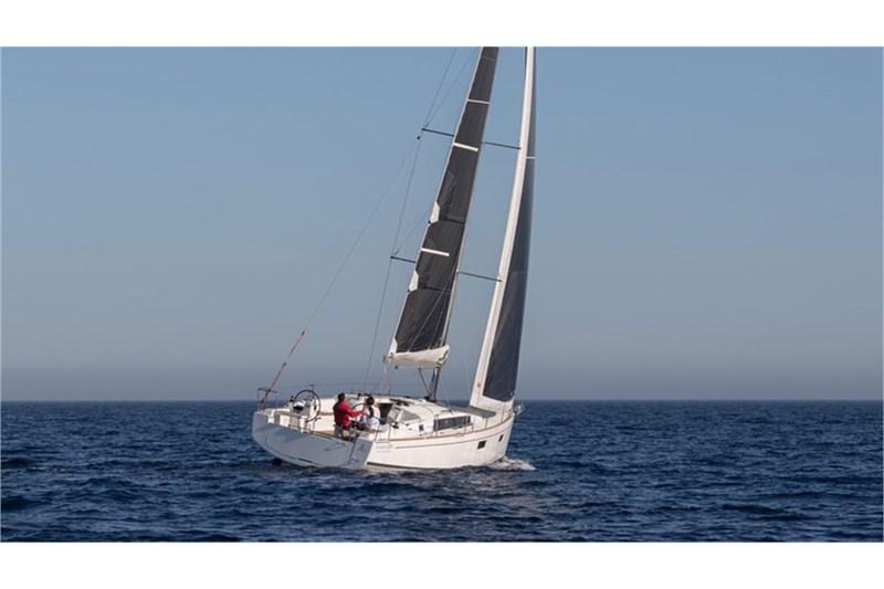 Book yachts online - False - Oceanis 38.1 (3Cab) - Maja - rent